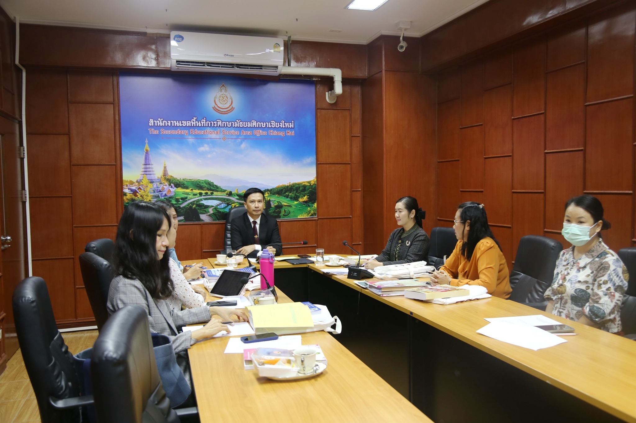 สพม.เชียงใหม่ ประชุมคณะกรรมการคัดเลือกนักเรียนและสถานศึกษาเพื่อรับรางวัลพระราชทาน